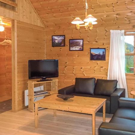 Amazing Home In Vallavik With House Sea View Vangsbygd Εξωτερικό φωτογραφία